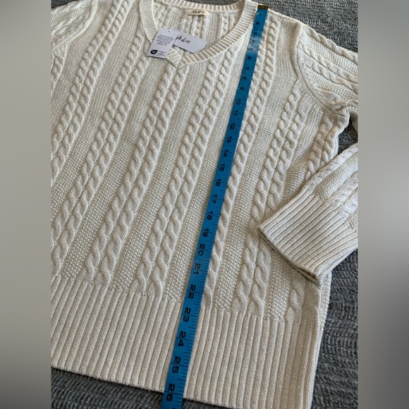 3/$30 STYLE & CO
V-Neck Silver Shine Cable-Knit Long-Sleeve Sweater XL NWT - Picture 7 of 11